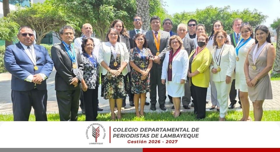 Decanos de cerca de 30 colegios profesionales de Lambayeque, agrupados en el CONREDE, entre ellos el decano del Colegio de Periodistas de Lambayeque, Larcery Díaz Suárez, sostuvieron una reunión de coordinación destinada a fortalecer la ética