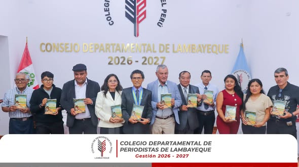 PRESENTAN OBRA LITERARIA EN HOMENAJE A LA MADRE