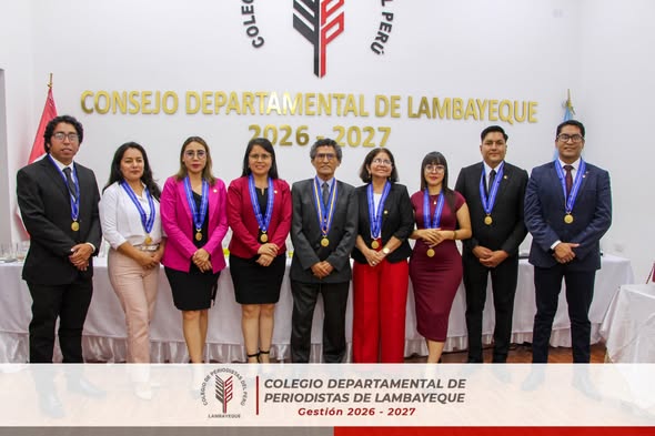 𝗝𝘂𝗿𝗮𝗺𝗲𝗻𝘁𝗼́ 𝗲𝗹 𝗻𝘂𝗲𝘃𝗼 𝗖𝗼𝗻𝘀𝗲𝗷𝗼 𝗗𝗶𝗿𝗲𝗰𝘁𝗶𝘃𝗼 𝟮𝟬𝟮𝟲–𝟮𝟬𝟮𝟳 𝗱𝗲𝗹 𝗖𝗼𝗹𝗲𝗴𝗶𝗼 𝗱𝗲 𝗣𝗲𝗿𝗶𝗼𝗱𝗶𝘀𝘁𝗮𝘀 𝗱𝗲 𝗟𝗮𝗺𝗯𝗮𝘆𝗲𝗾𝘂𝗲.